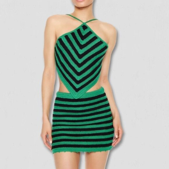 NWT Forever 21 Chevron Sweater-Knit Halter Top Crochet Striped Green/Black sz M - Picture 1 of 10